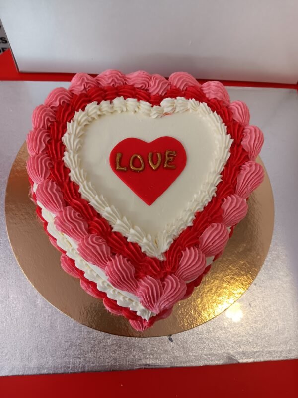 TARTA CORAZON LOVE BUTTERCREAM - Imagen 4