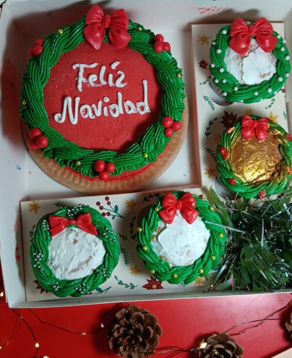 Tarta+cupcakes navideña